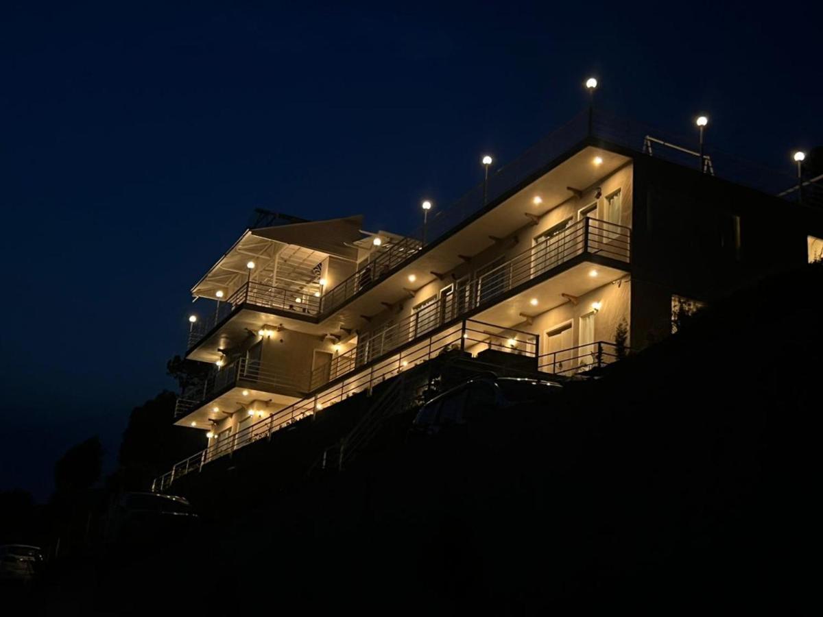 Onehouse Resort Lansdowne Ngoại thất bức ảnh