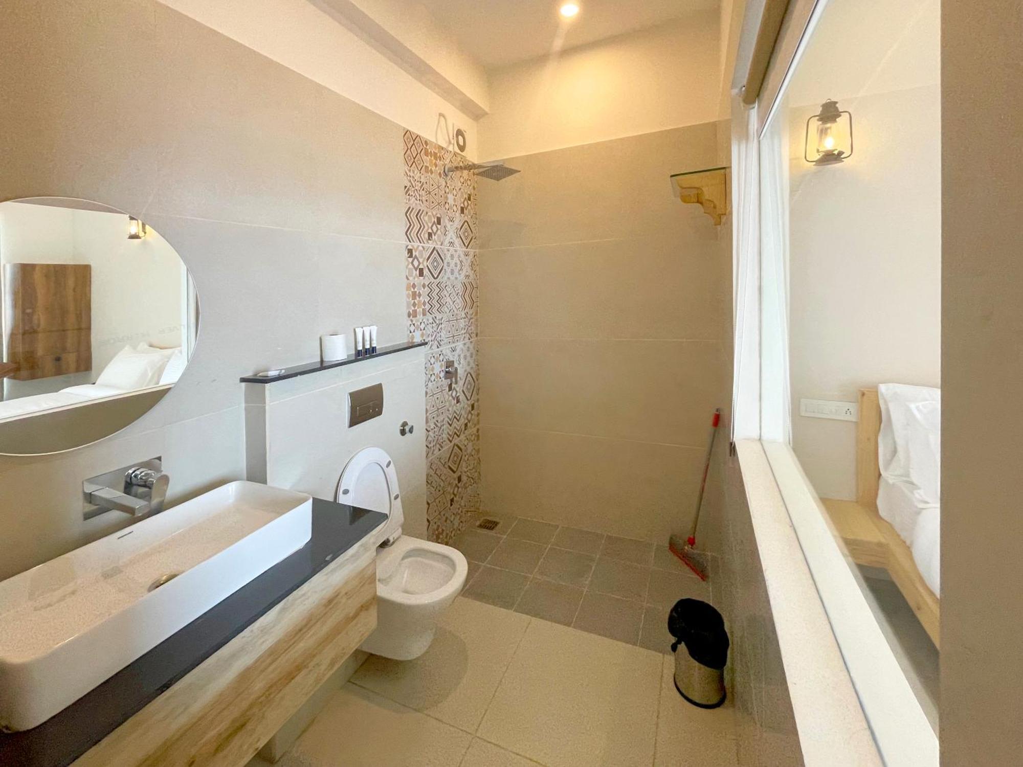 Onehouse Resort Lansdowne Ngoại thất bức ảnh