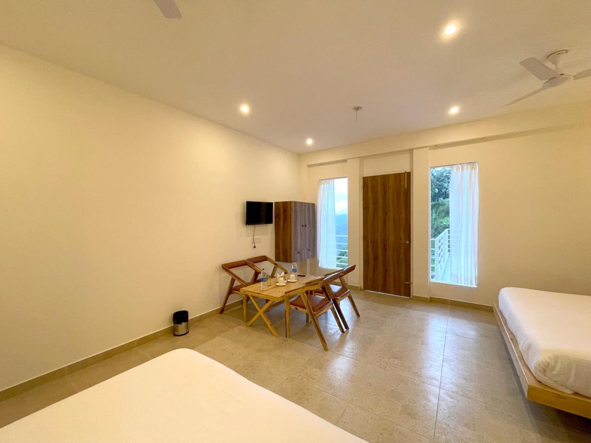 Onehouse Resort Lansdowne Ngoại thất bức ảnh