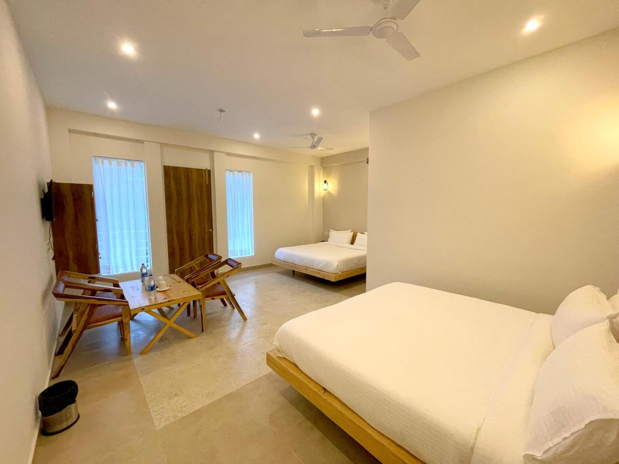 Onehouse Resort Lansdowne Ngoại thất bức ảnh