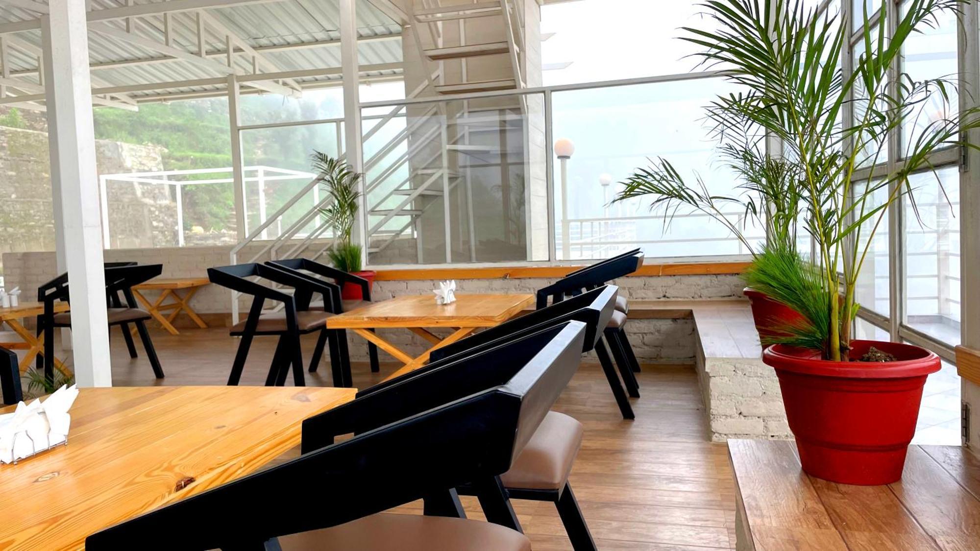 Onehouse Resort Lansdowne Ngoại thất bức ảnh
